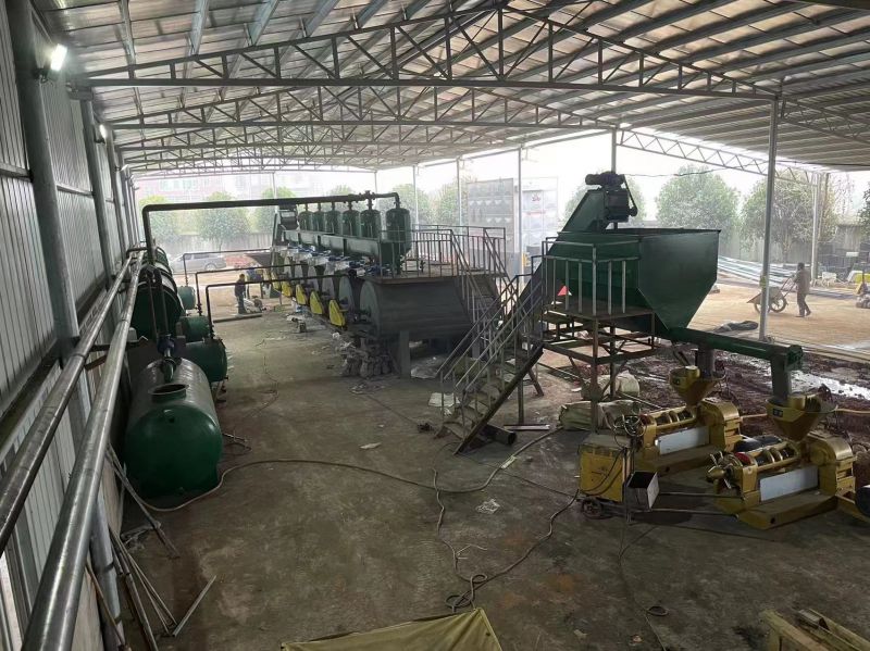 100噸熬煉設備安裝現(xiàn)場